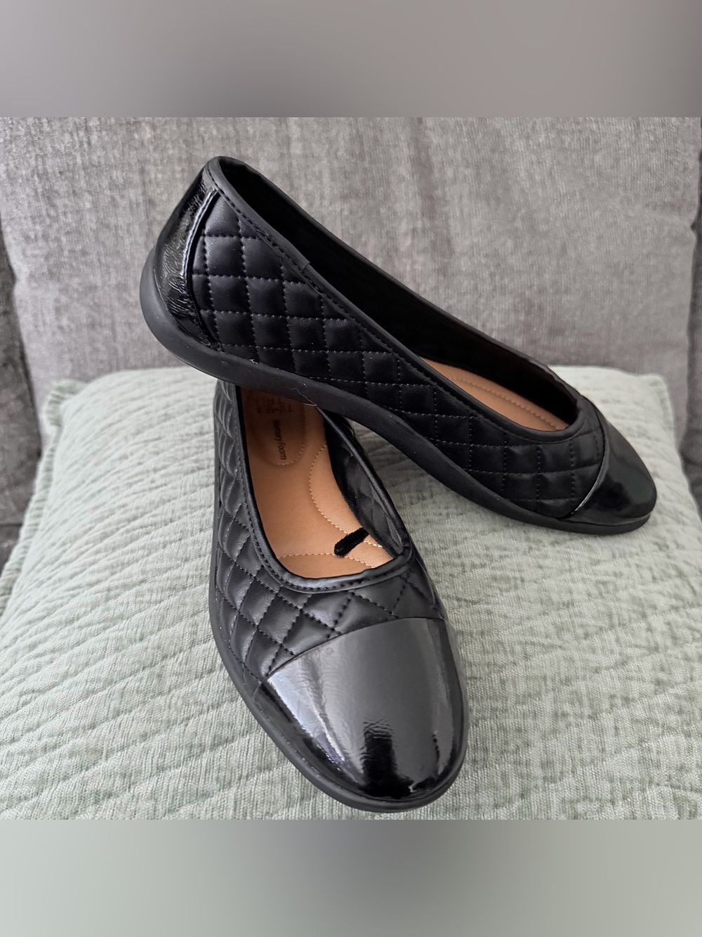 Black Time and Tru Women's Cap Toe Quilted Ballet Flats Size 8.5